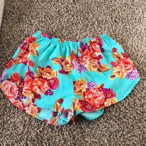 Floral cloth shorts